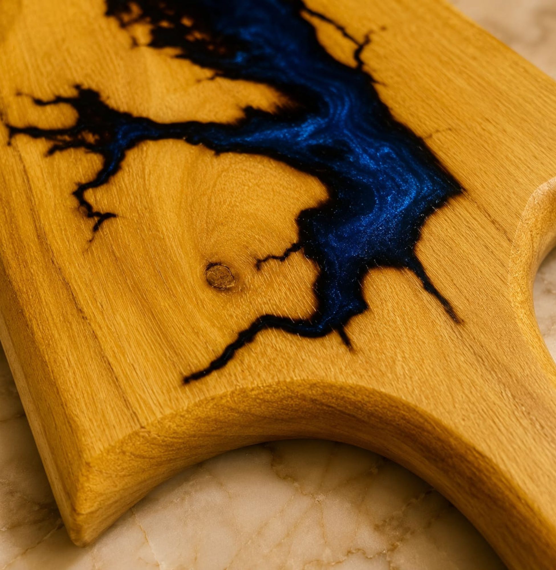 Acacia Classic Cutting Board with Epoxy- Blue Lightning - Image 6